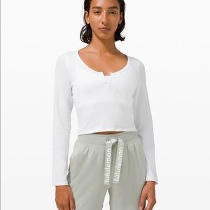 CROPPED HENLEY LONG SLEEVE